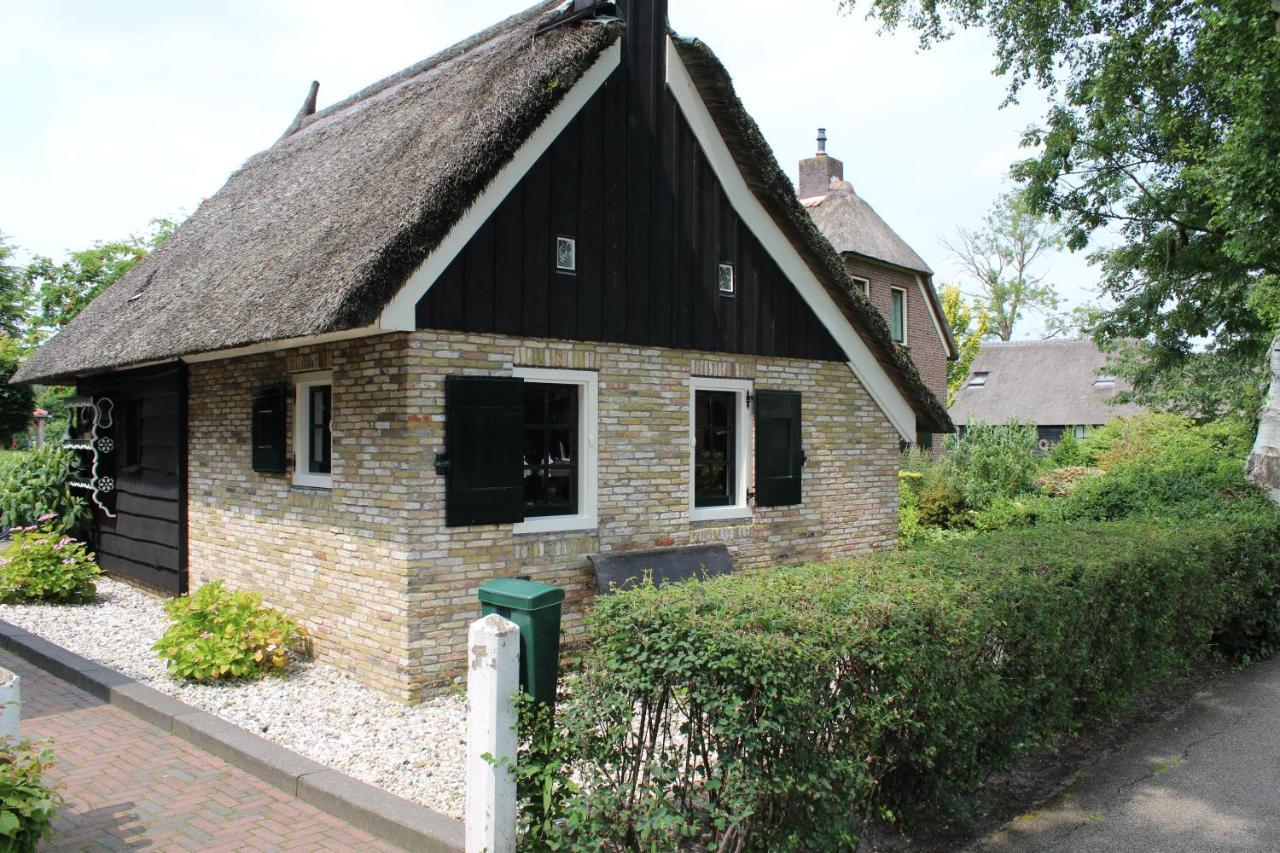 Appartement Het Kleine Huisje Met Bedstee Giethoorn Exterior foto
