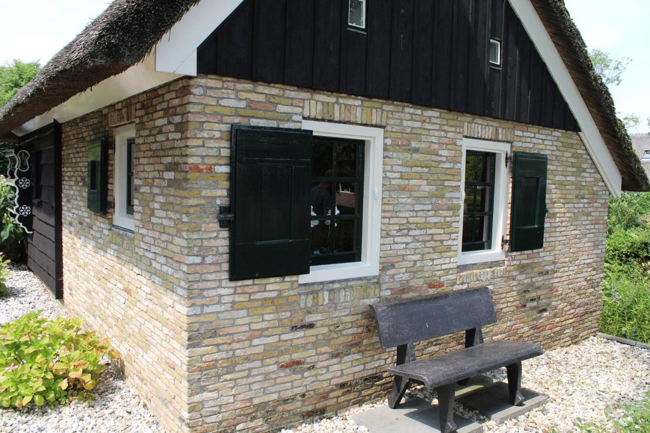 Appartement Het Kleine Huisje Met Bedstee Giethoorn Exterior foto