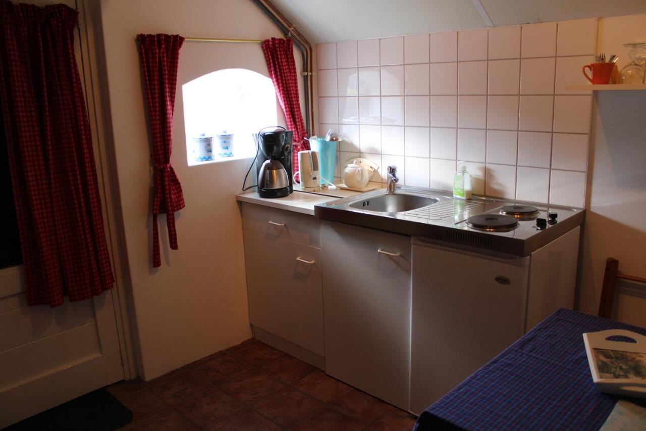 Appartement Het Kleine Huisje Met Bedstee Giethoorn Exterior foto